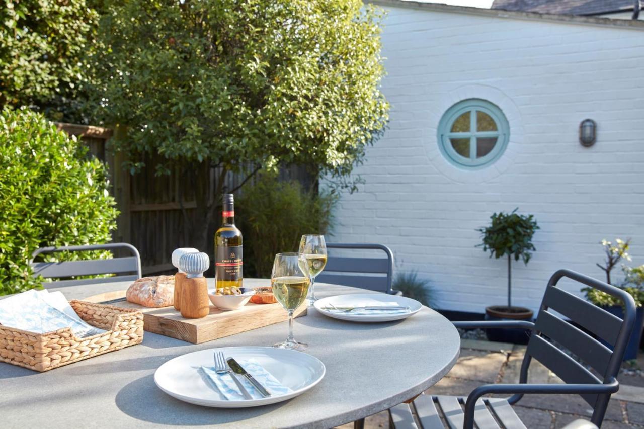 A Cool Coastal Retreat On Kingsdown Beach - The White House Deal Exterior foto