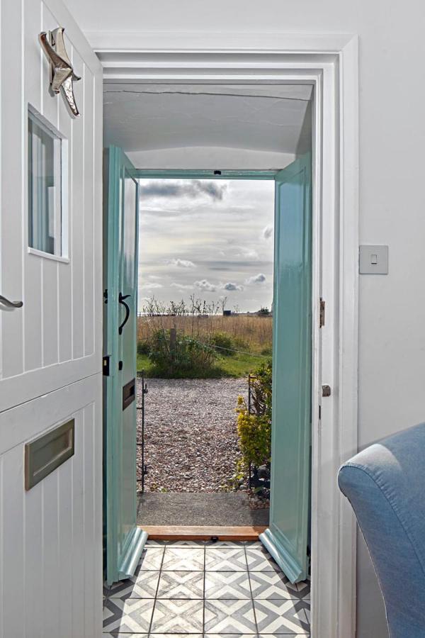 A Cool Coastal Retreat On Kingsdown Beach - The White House Deal Exterior foto